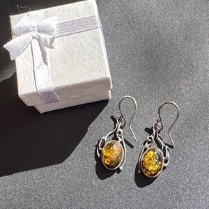 Amber set of earrings
